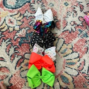 JoJo Siwa oversized style bows - random lot